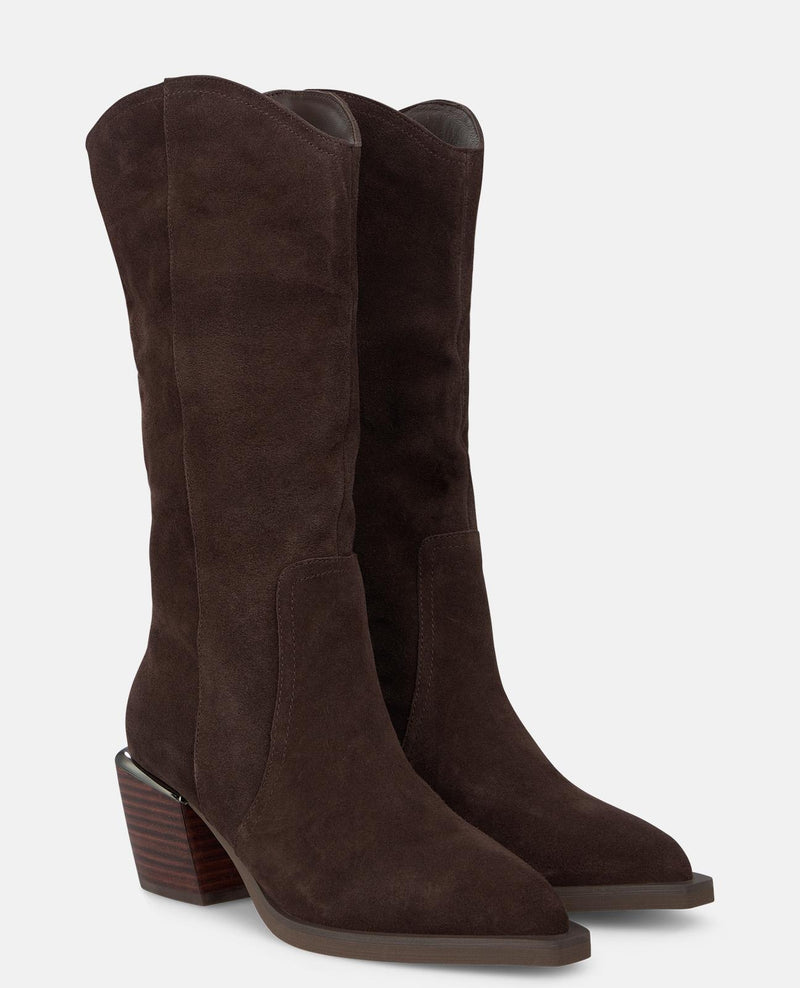 BOTA DE CANO MÉDIO COM SALTO