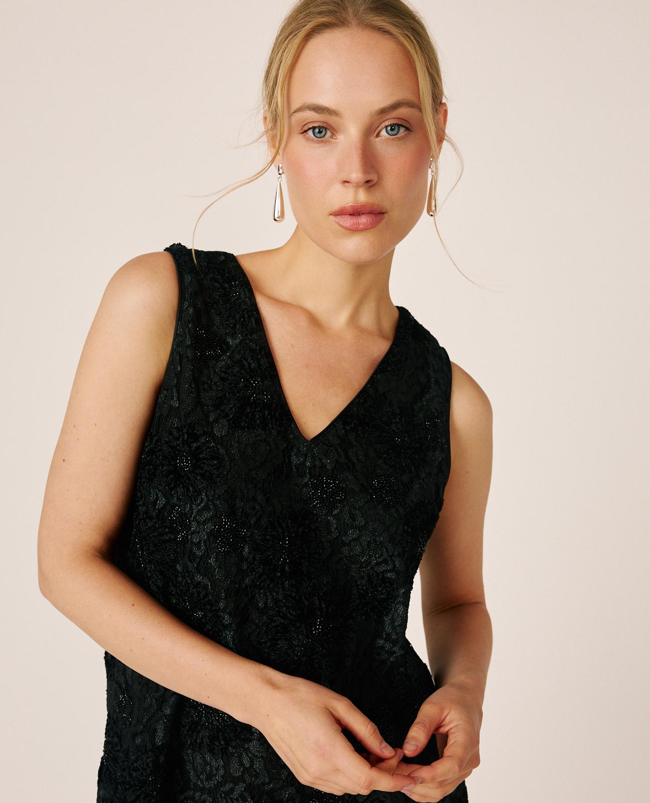 VESTIDO MINI CON ENCAJES Y BORDADOS