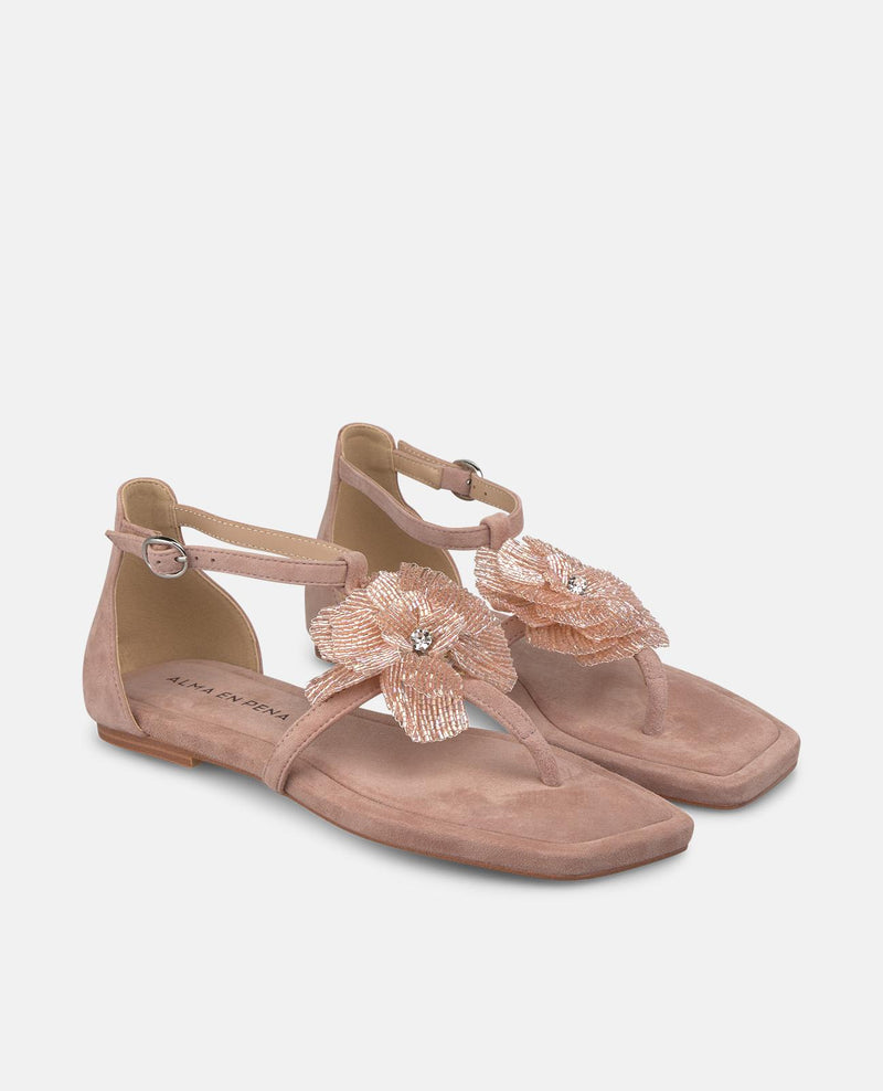 SANDÁLIA DE FLORES COM FIVELA