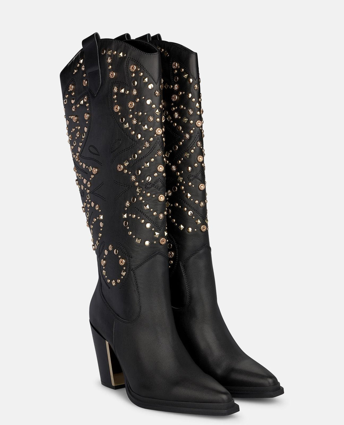 BOTA COWBOY DE NAPA CON TACHAS METÁLICAS