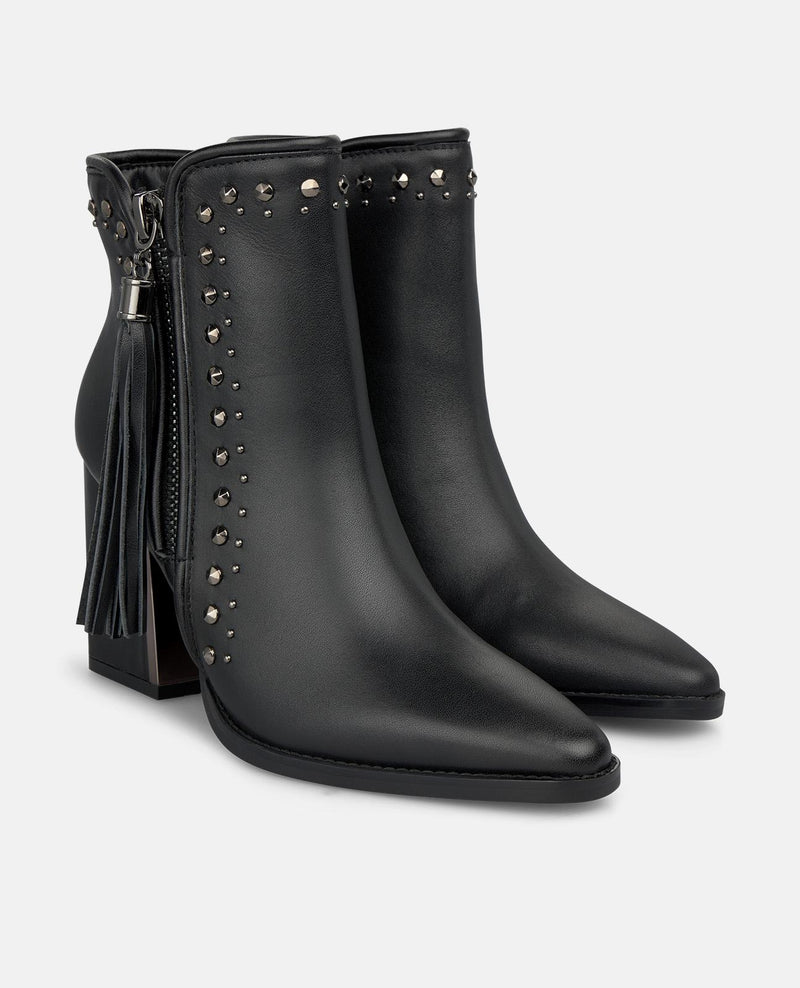 NAPA LEATHER ANKLE BOOTS WITH STUD DETAILS