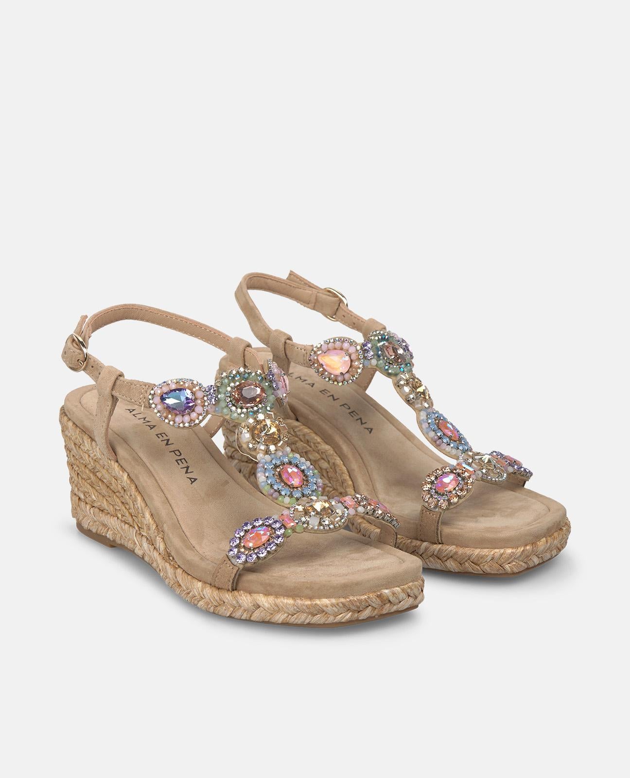 SANDALIA CUÑA PEDRERIA CIRCULAR EN T