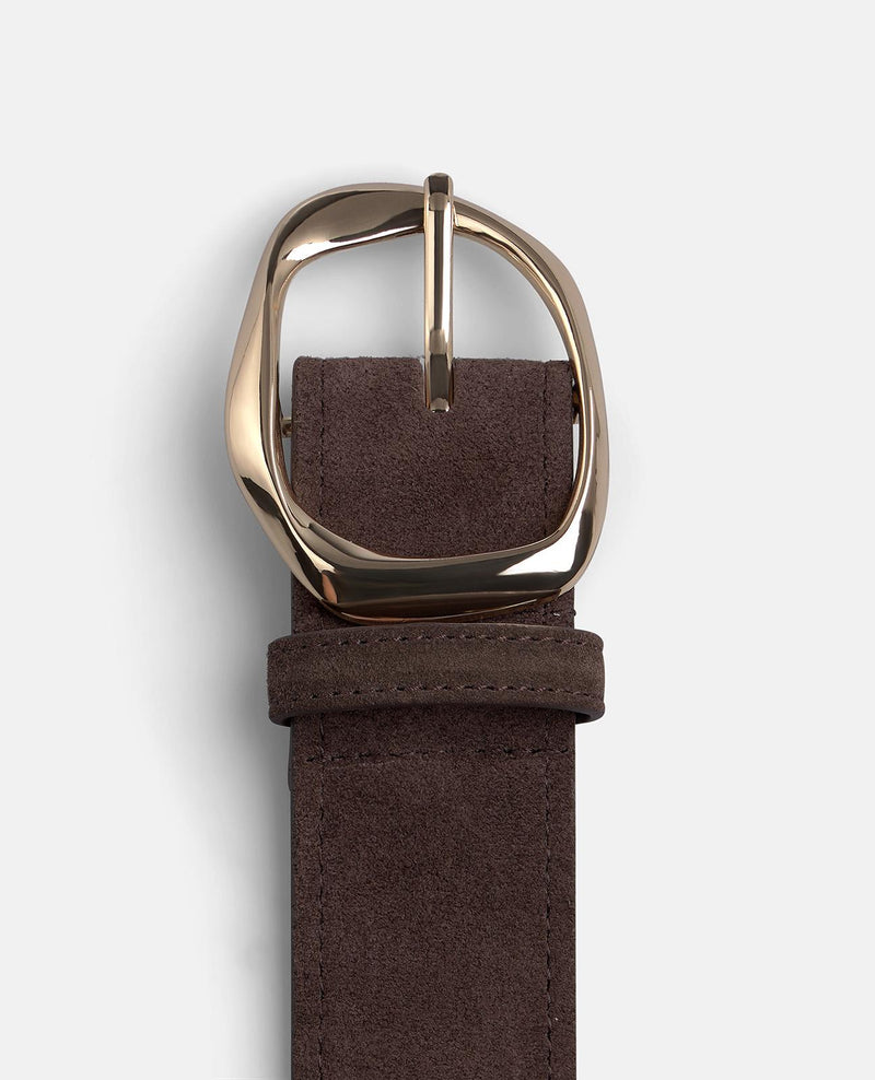 LEATHER BELT WITH METAL BUCKLE