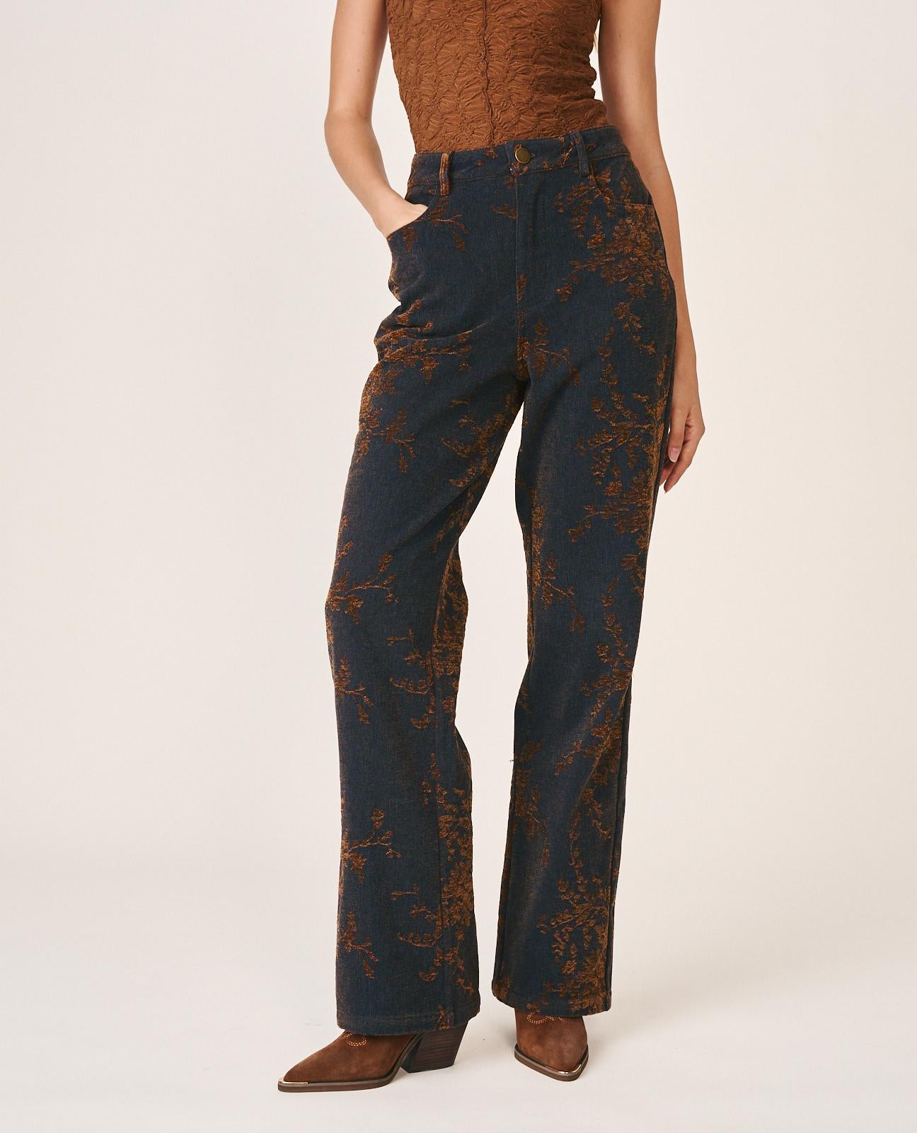 PANTALÓN VAQUERO FLORAL