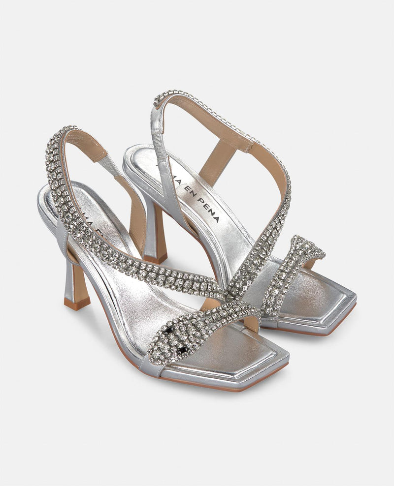 SANDÁLIA DE COBRA COM SALTO