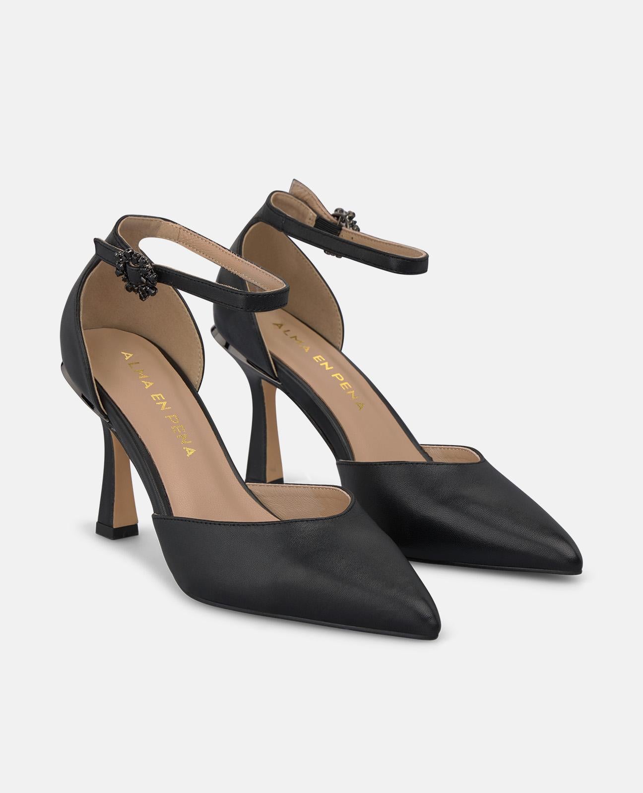ZAPATO TACÓN NAPA CON CIERRE PULSERA