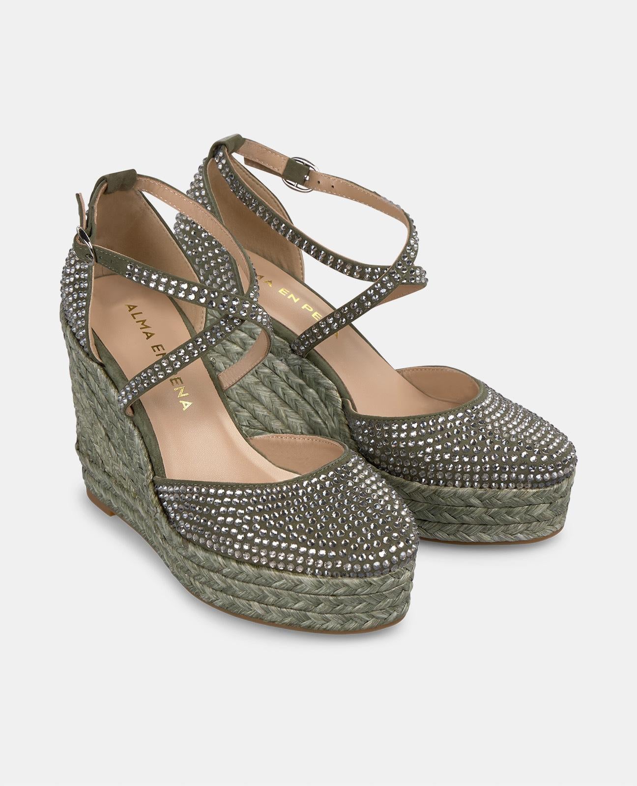 CUÑA PUNTERA CON PEDRERÍA