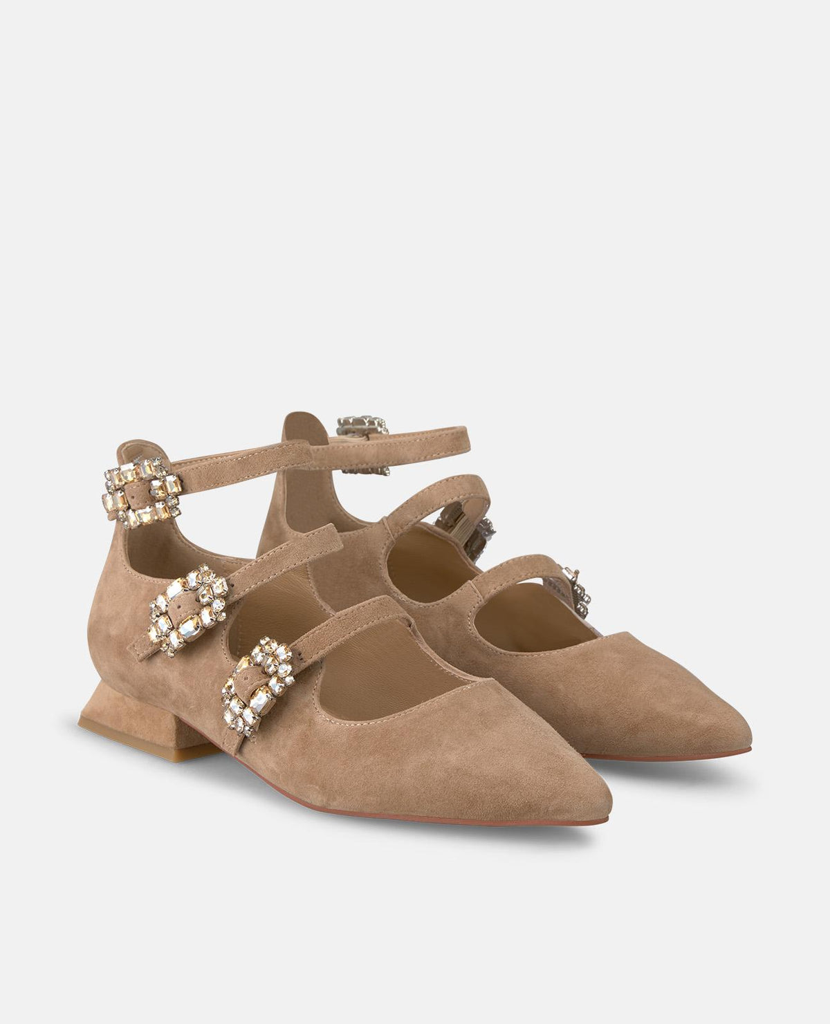 ZAPATO AFILADO HEBILLAS