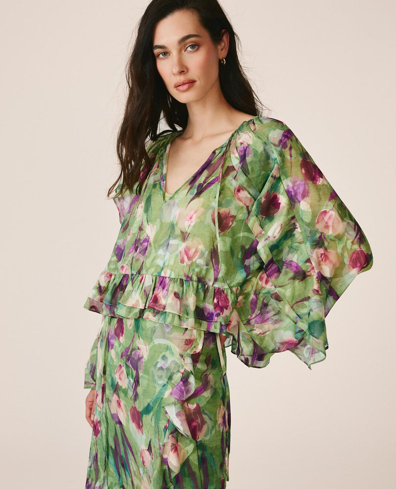 RUFFLE SLEEVE BLOUSE