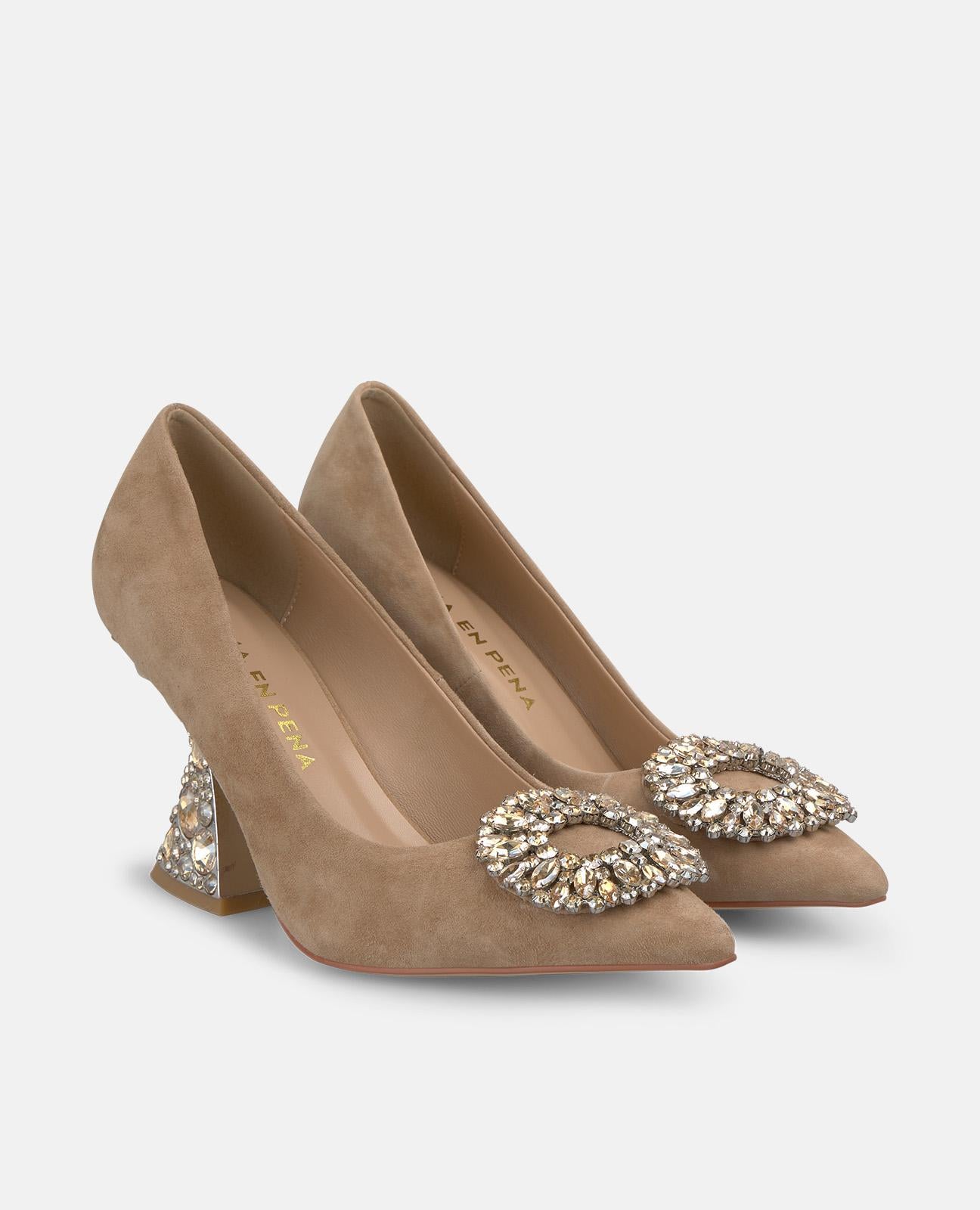 JEWELED HEEL BROOCH SHOE