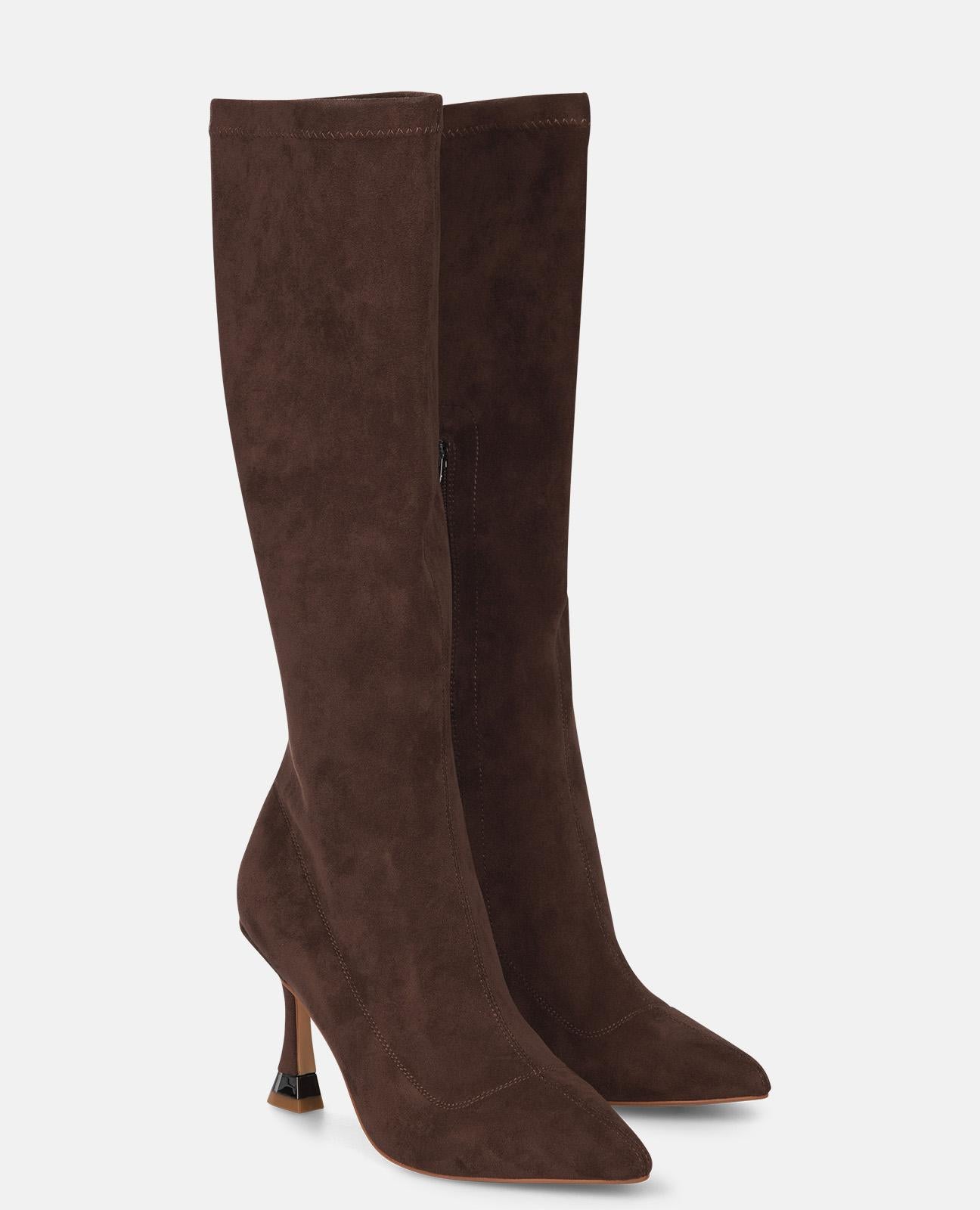 BOTA DE SALTO AGULHA