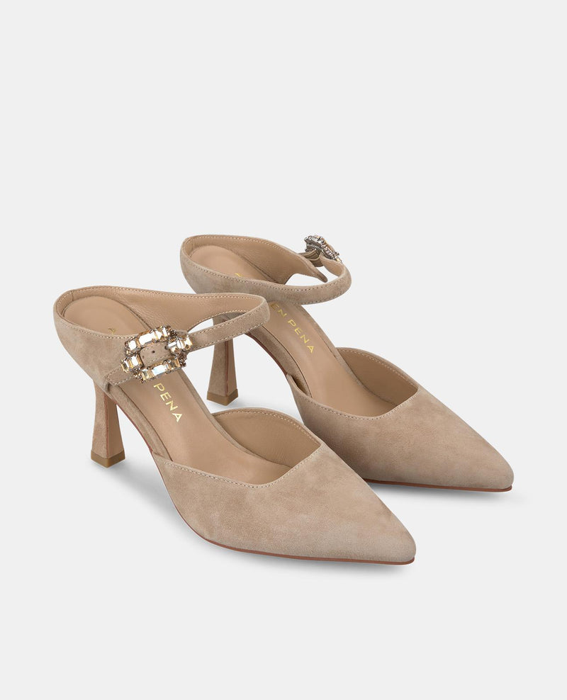 CHAUSSURE À TALON AVEC BOUCLE EN BIJOU