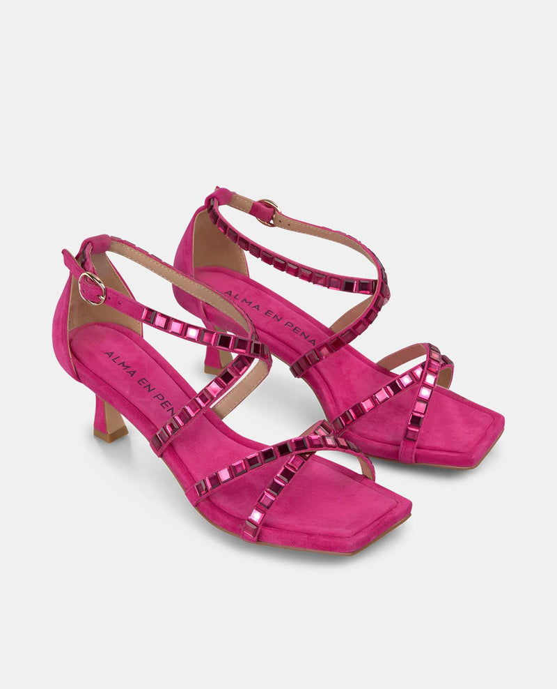 SANDALIA CON TIRAS JOYA