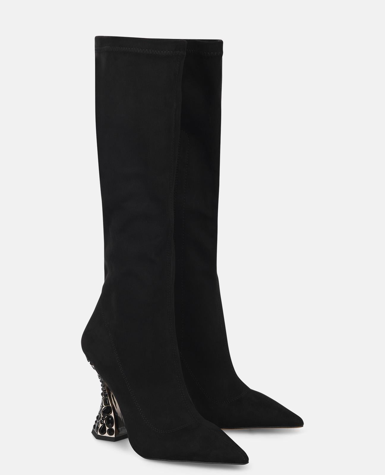 BOTTE À TALON SERRÉ