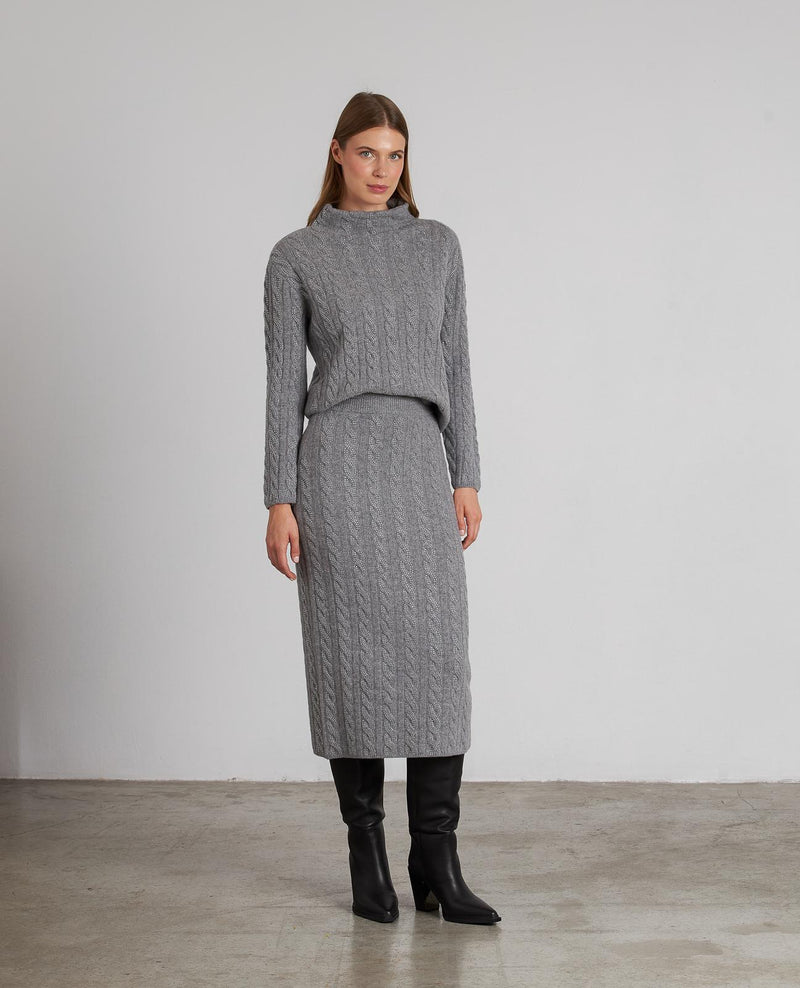 FALDA PUNTO OCHOS PEDRERÍA