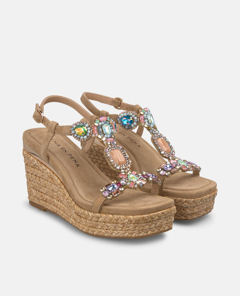 Sandália de cunha em espartinho com tira em T