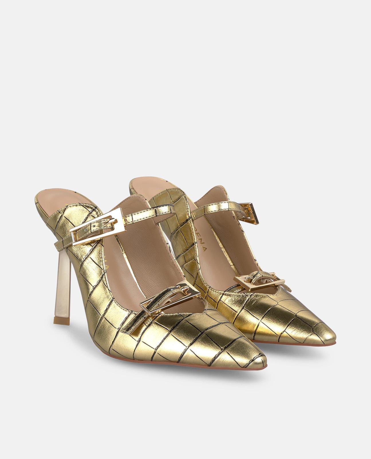 FLAT SHOE WITH BUCKLES