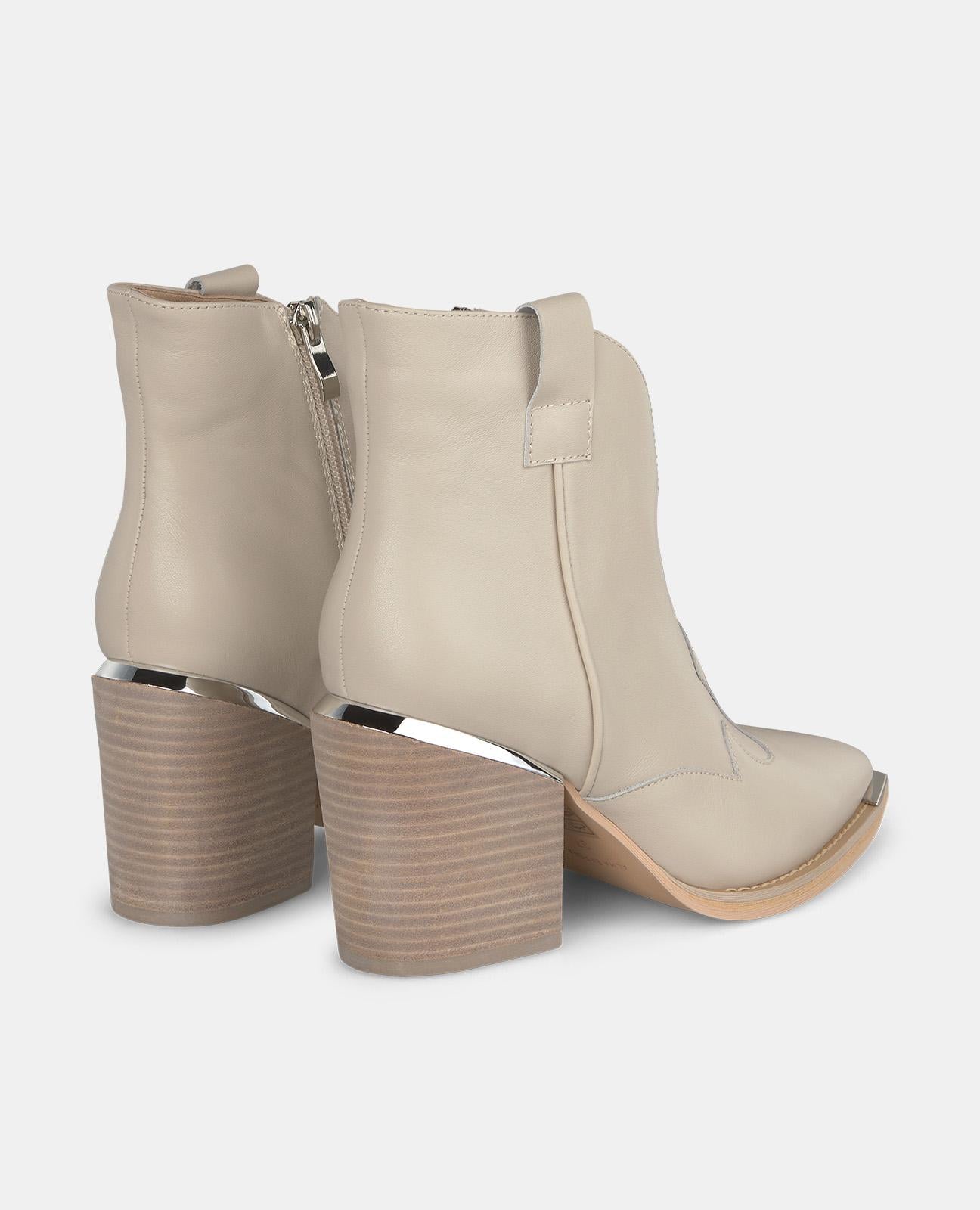 ANKLE BOOT HEEL FRONT OPENING