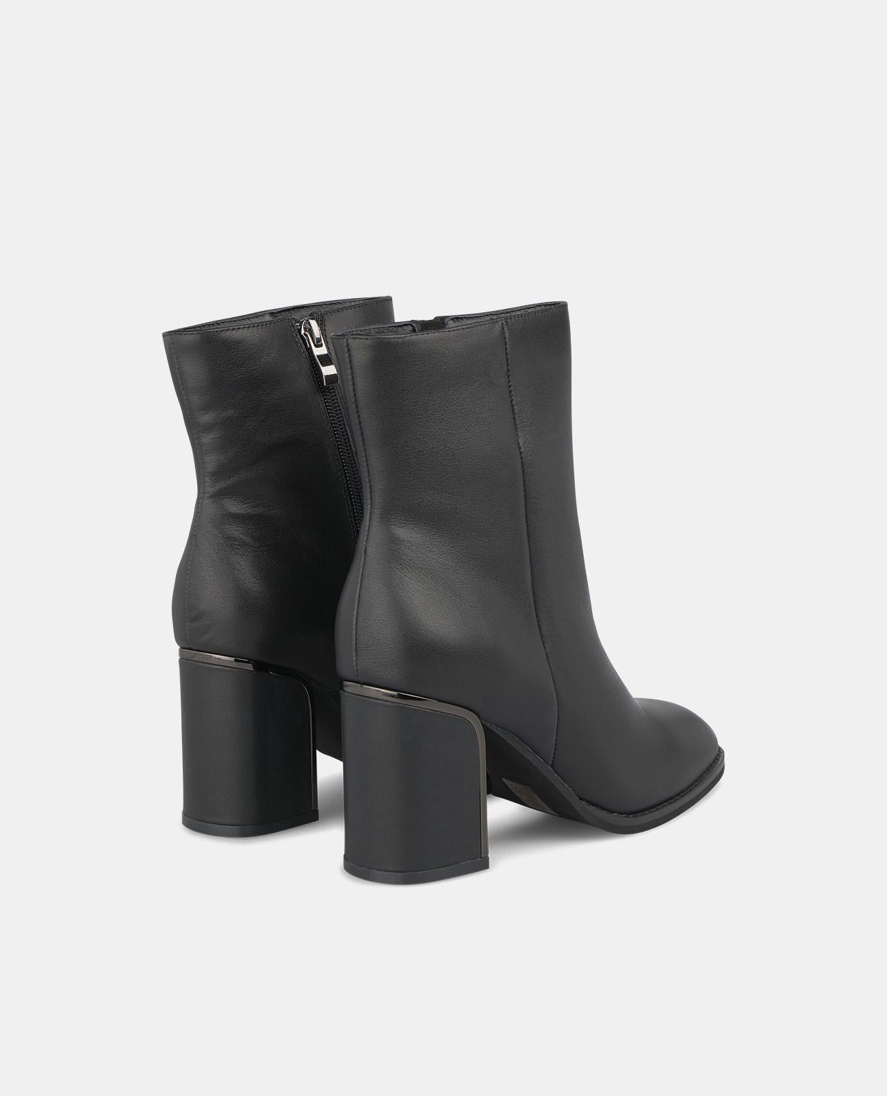 HEEL ANKLE BOOT