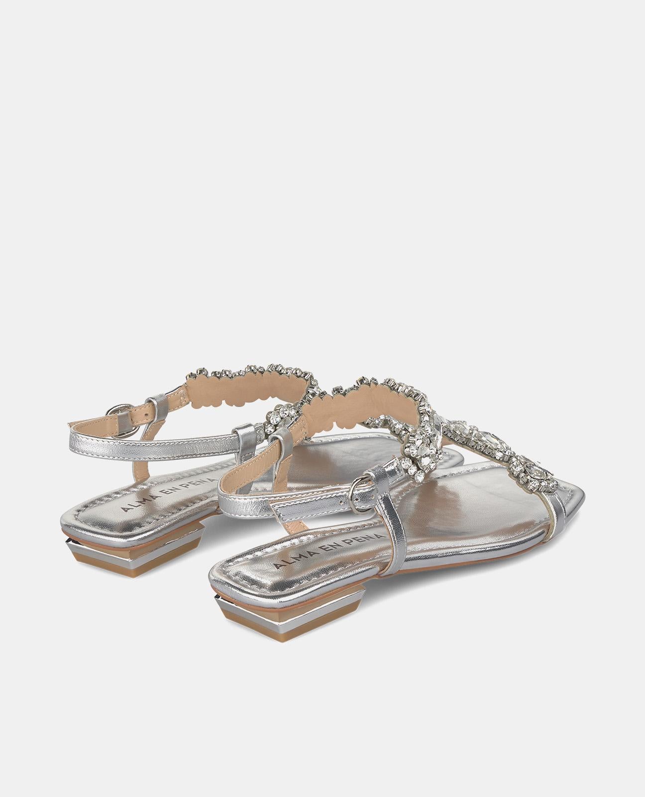 FLAT SANDAL WITH RHINESTONES