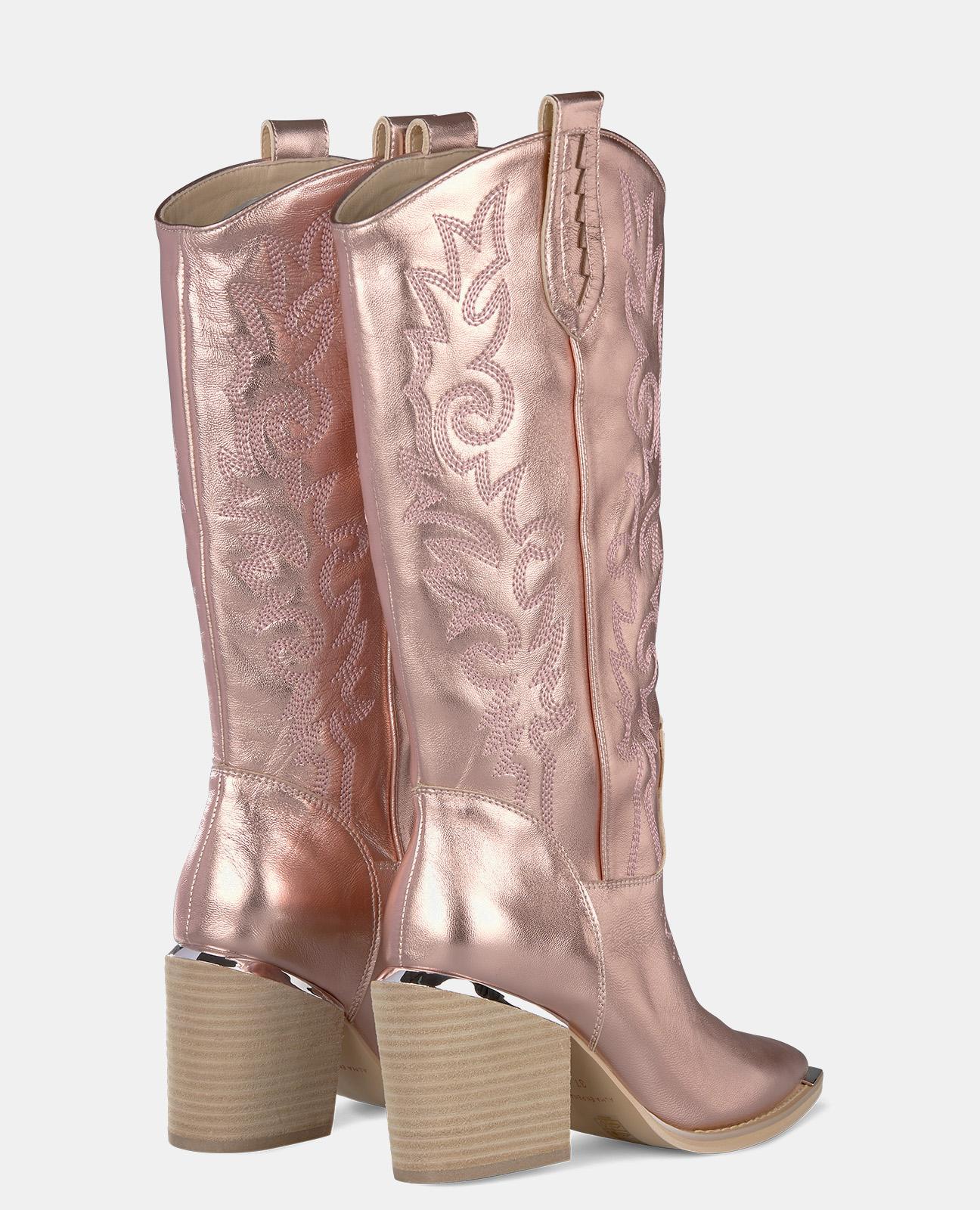 COWBOY BOOT HEEL