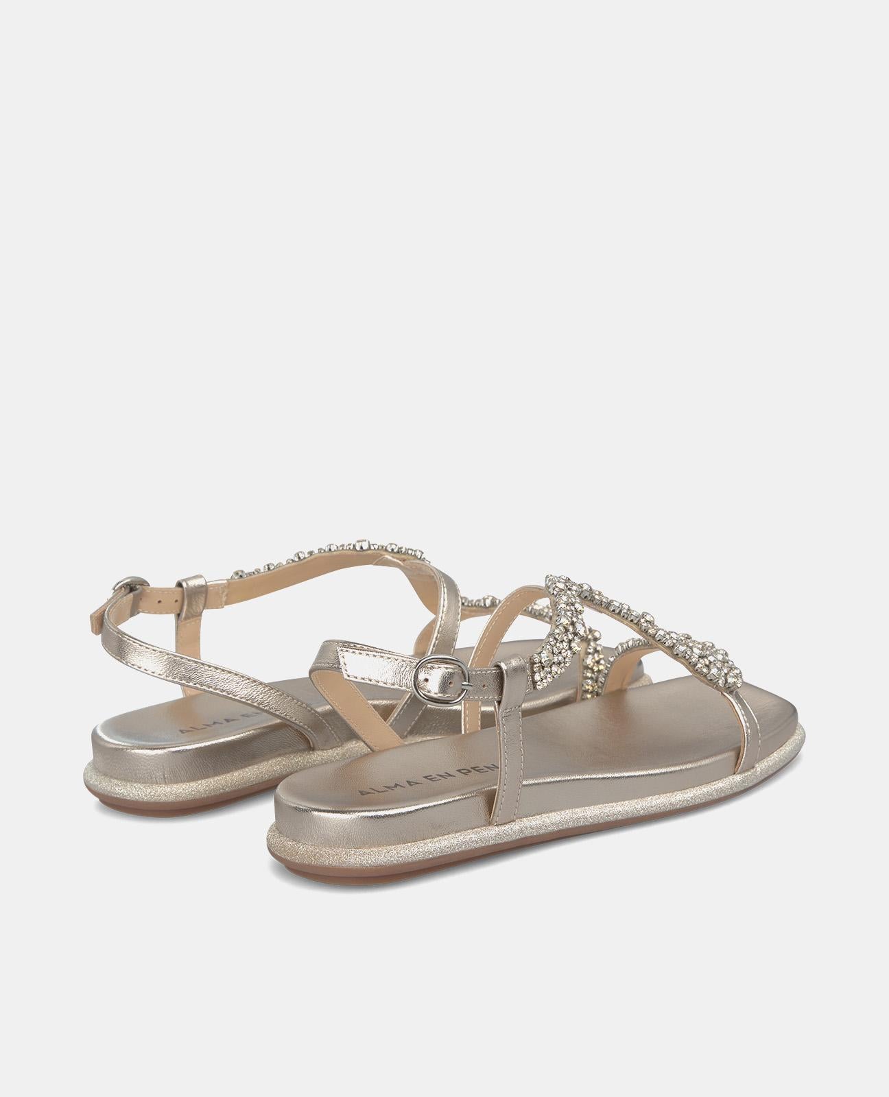 SANDAL WITH SHINY STRAP