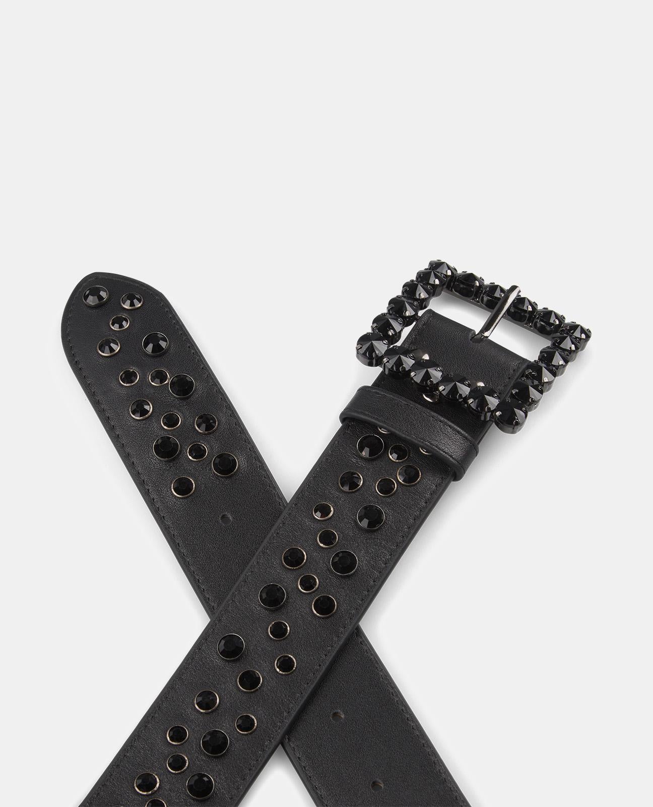 CEINTURE EN CUIR CLOUTÉ