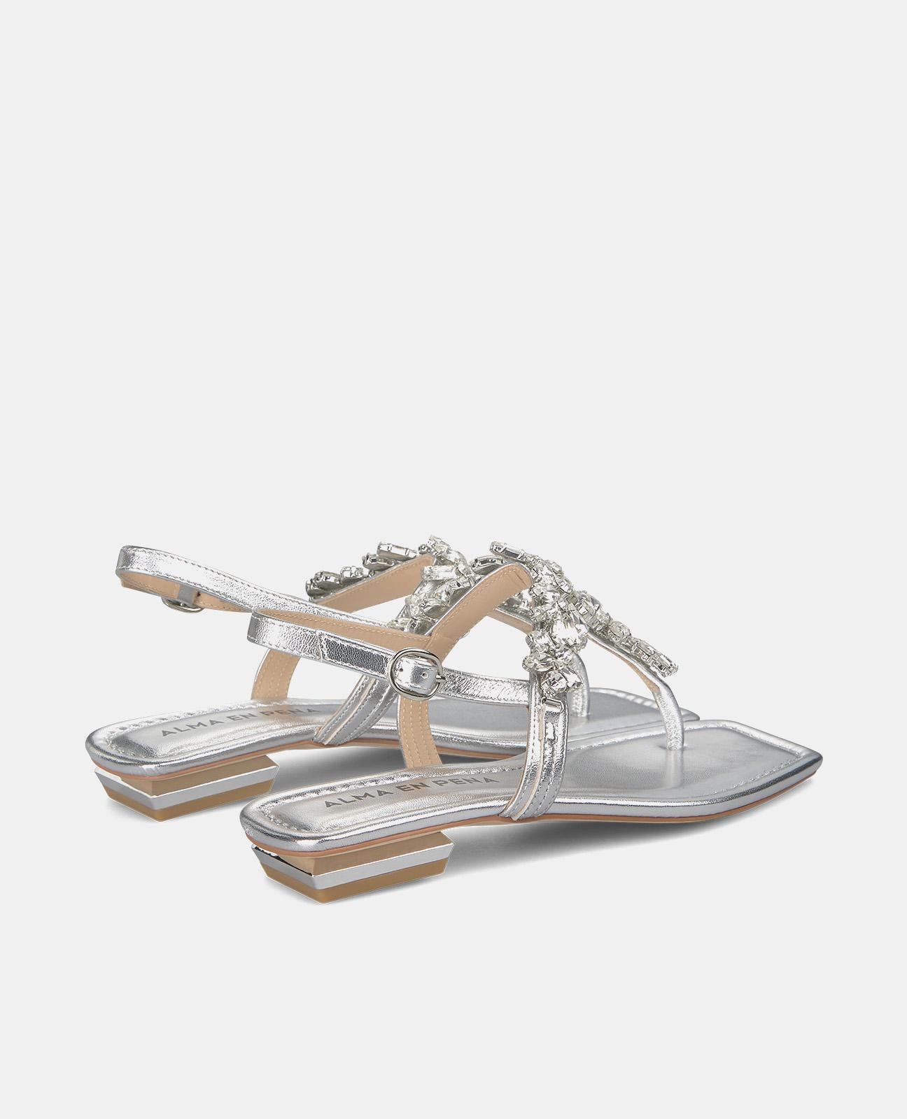 SQUARE TOE FLAT SANDAL