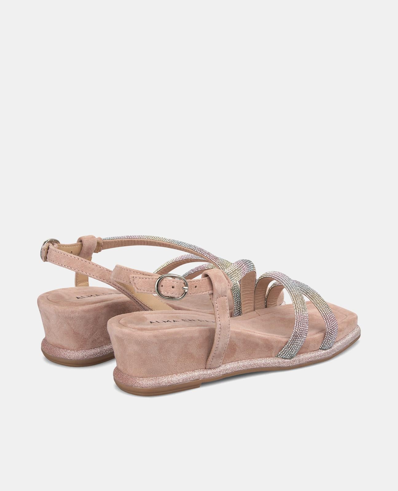 MID WEDGE WITH STRAPS