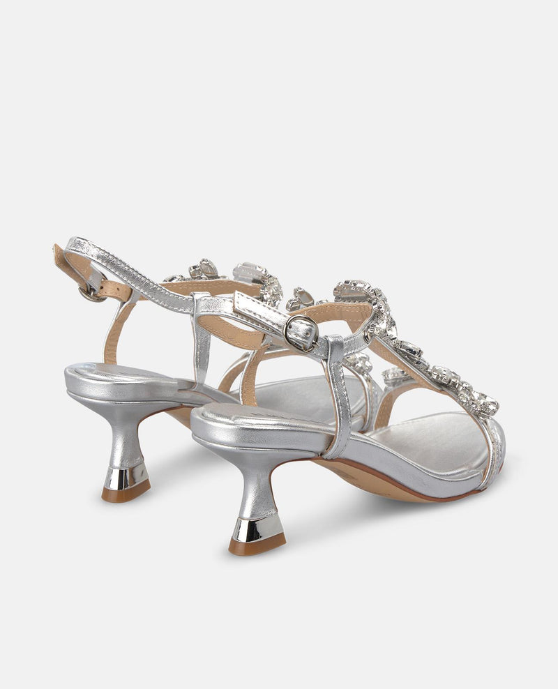 SANDALS WITH A CENTRAL STRAP AND Rhinestones