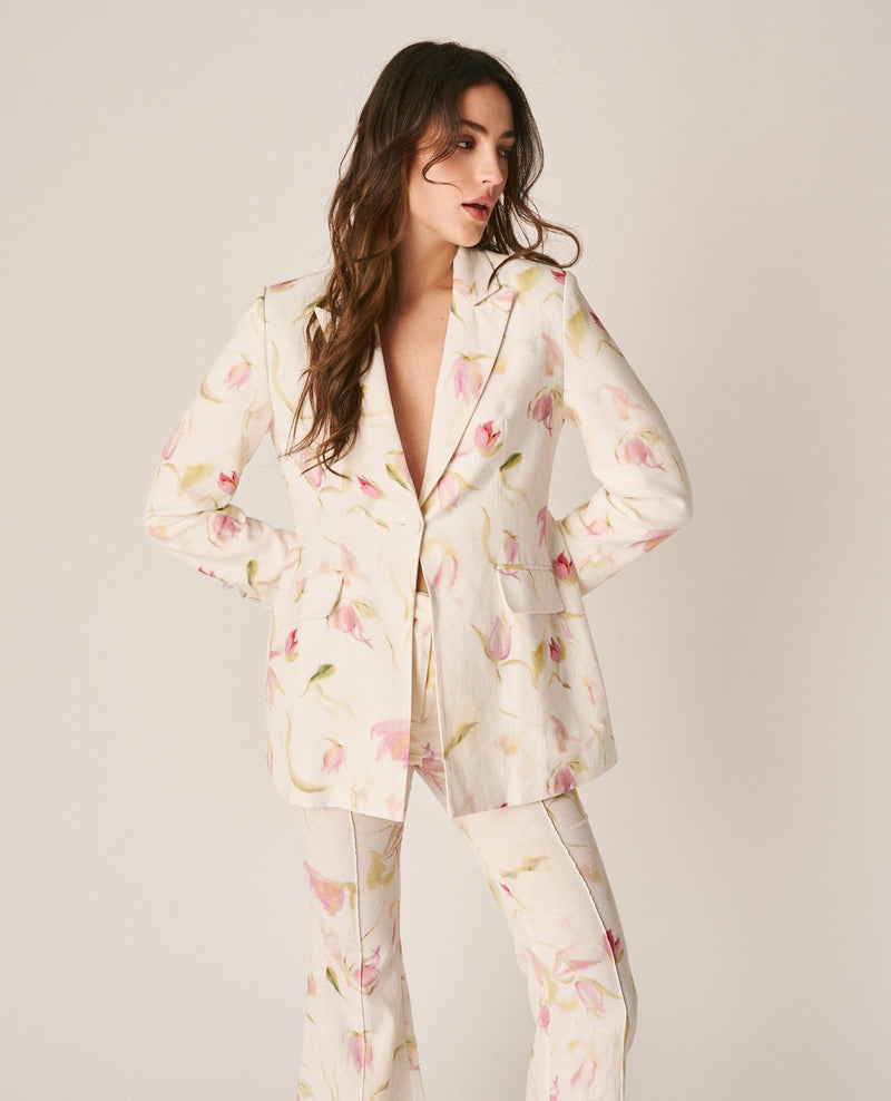 BLAZER ESTAMPADA DETALLES