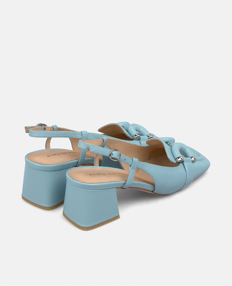 PORMENOR DO SAPATO DE SALTO ALTO