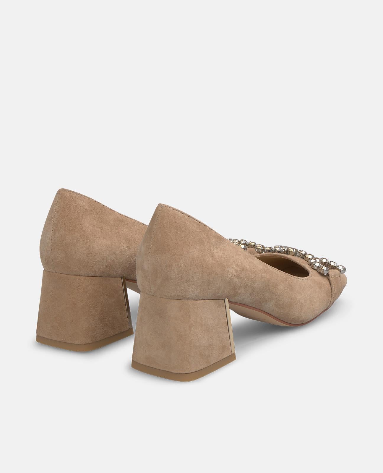 ZAPATO ESTRIBO PEDRERÍA TACÓN