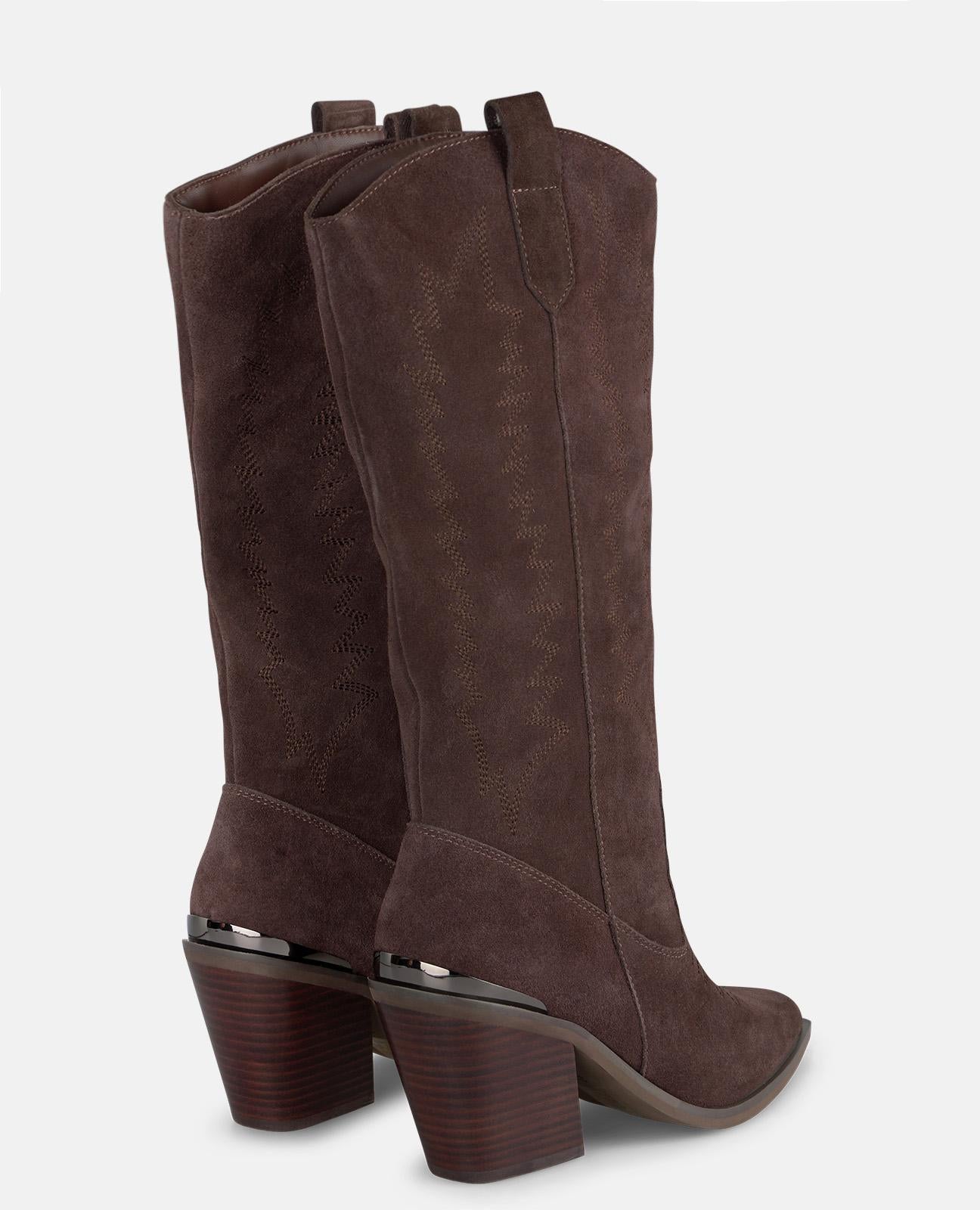 EMBROIDERED COWBOY HEEL BOOT