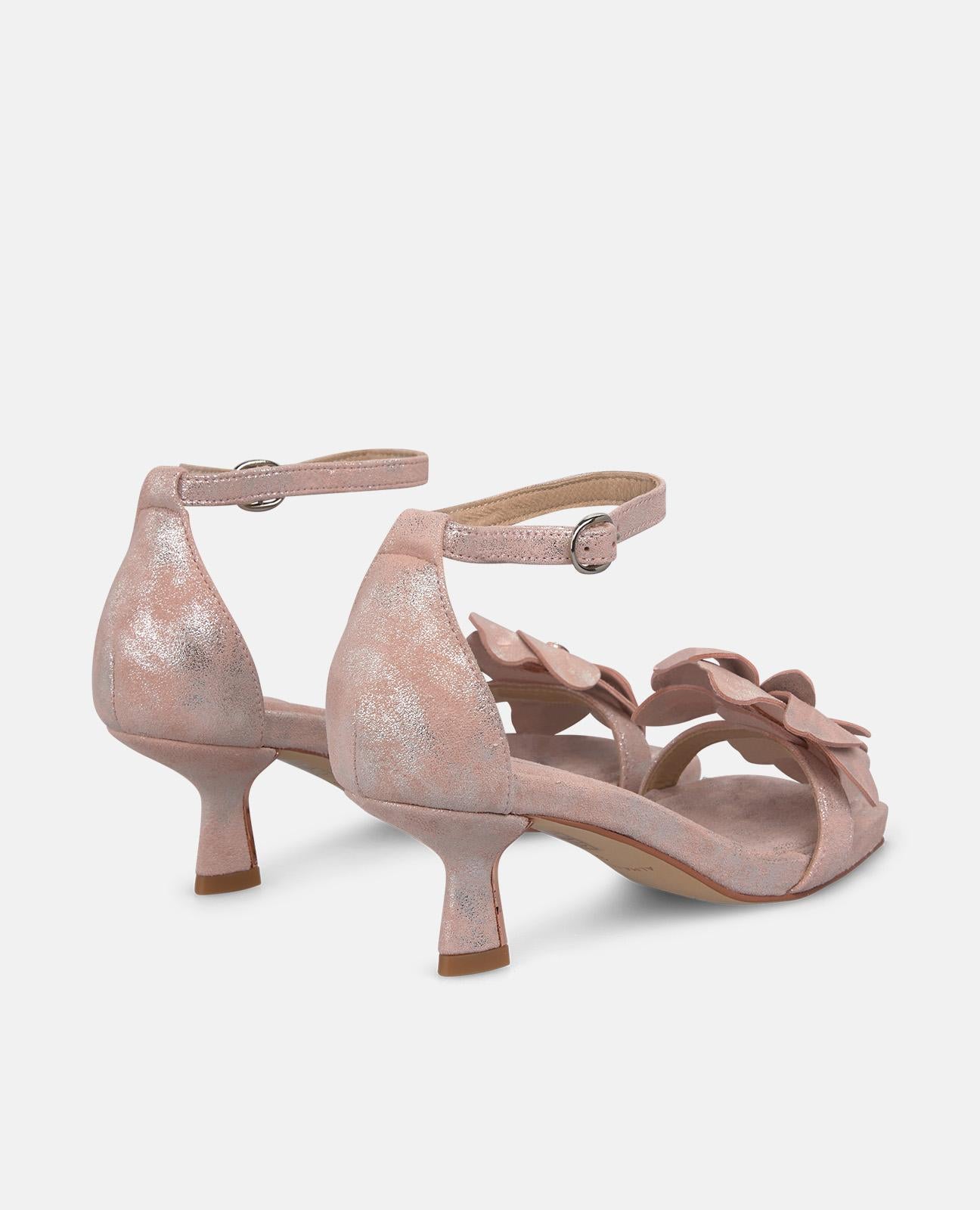 SANDAL WITH FLORAL APPLIQUE