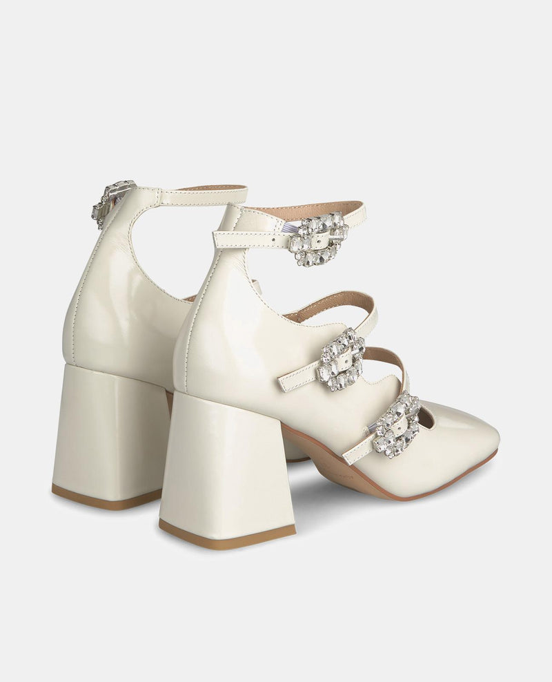 DREI-SCHNALLEN-ABSATZ-SCHUH