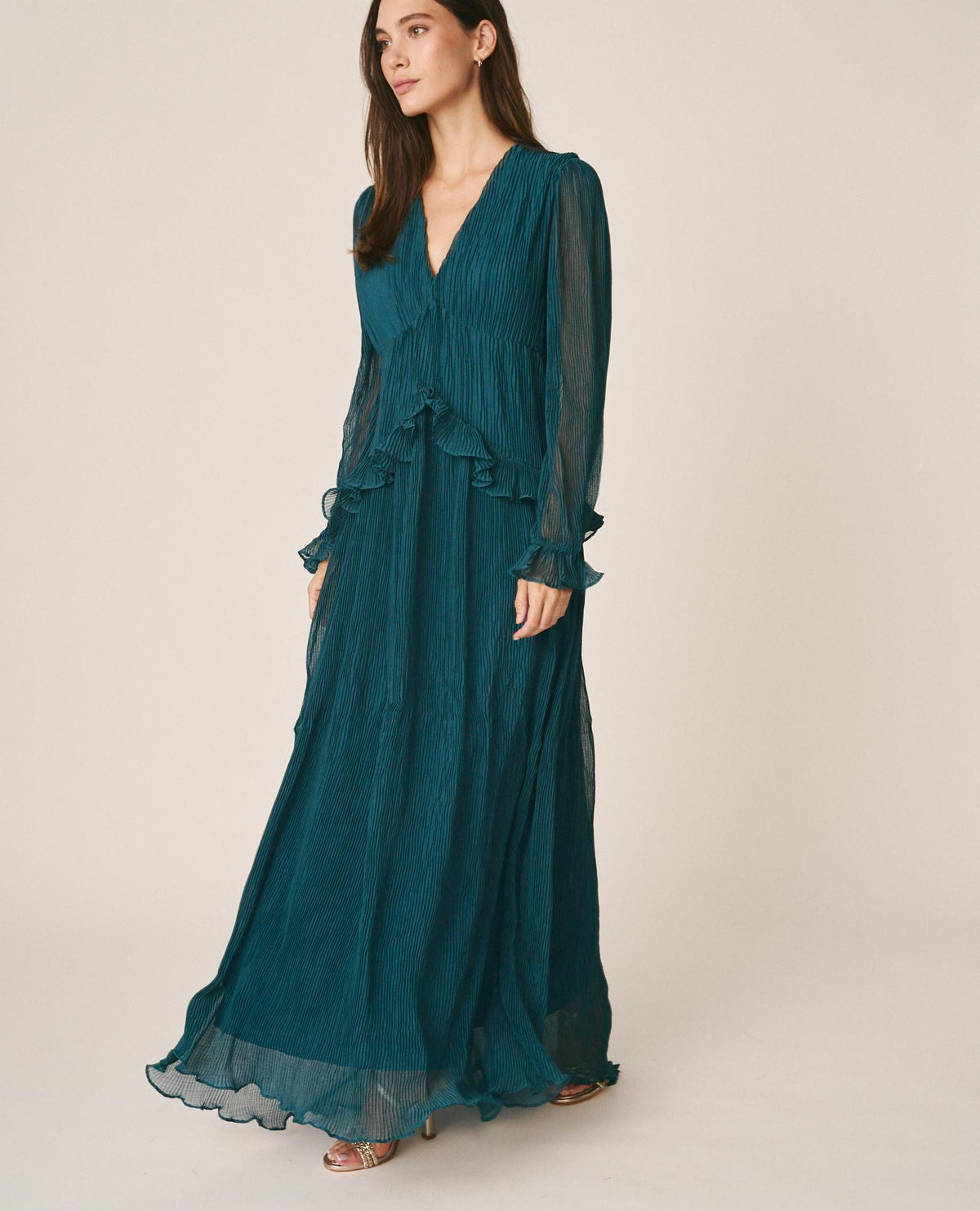 LONG PLEATED DRESS