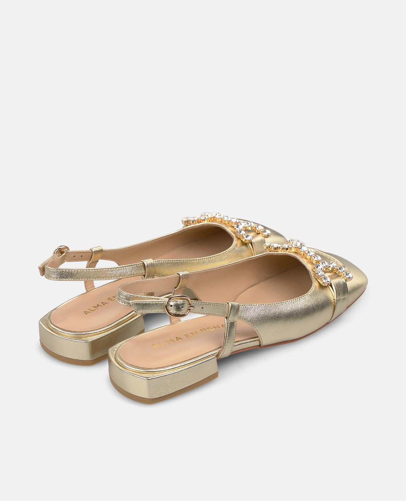 ZAPATO PLANO ESTRIBO PEDRERÍA