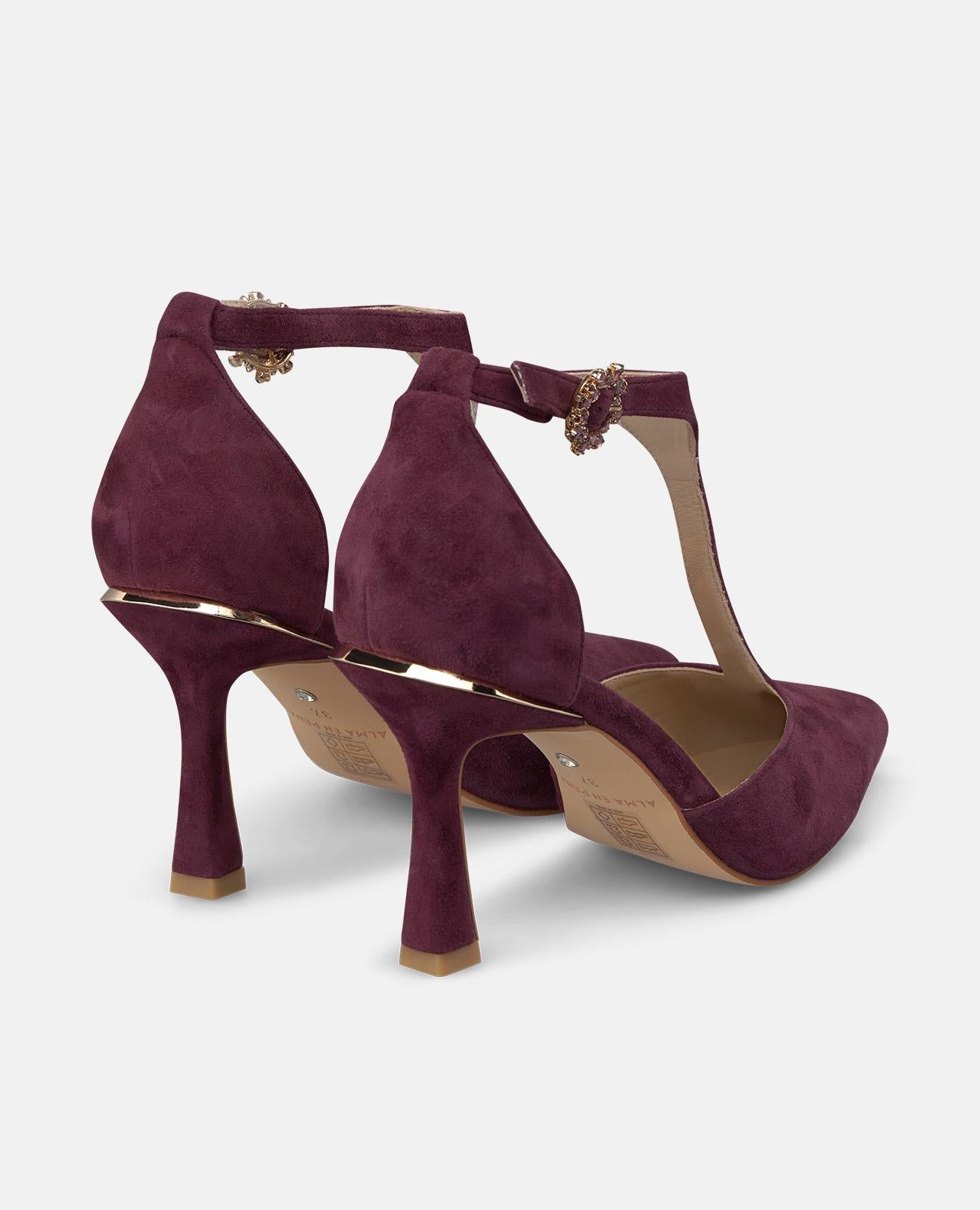 ZAPATO TACÓN PIEL CON HEBILLA