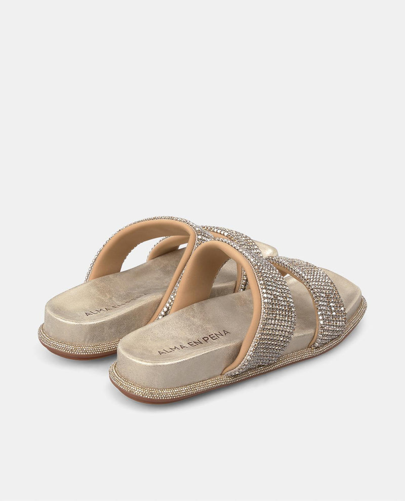 PADDED STRAPS SANDAL