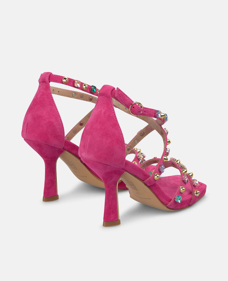 SANDALIA DE TACON TACHUELAS