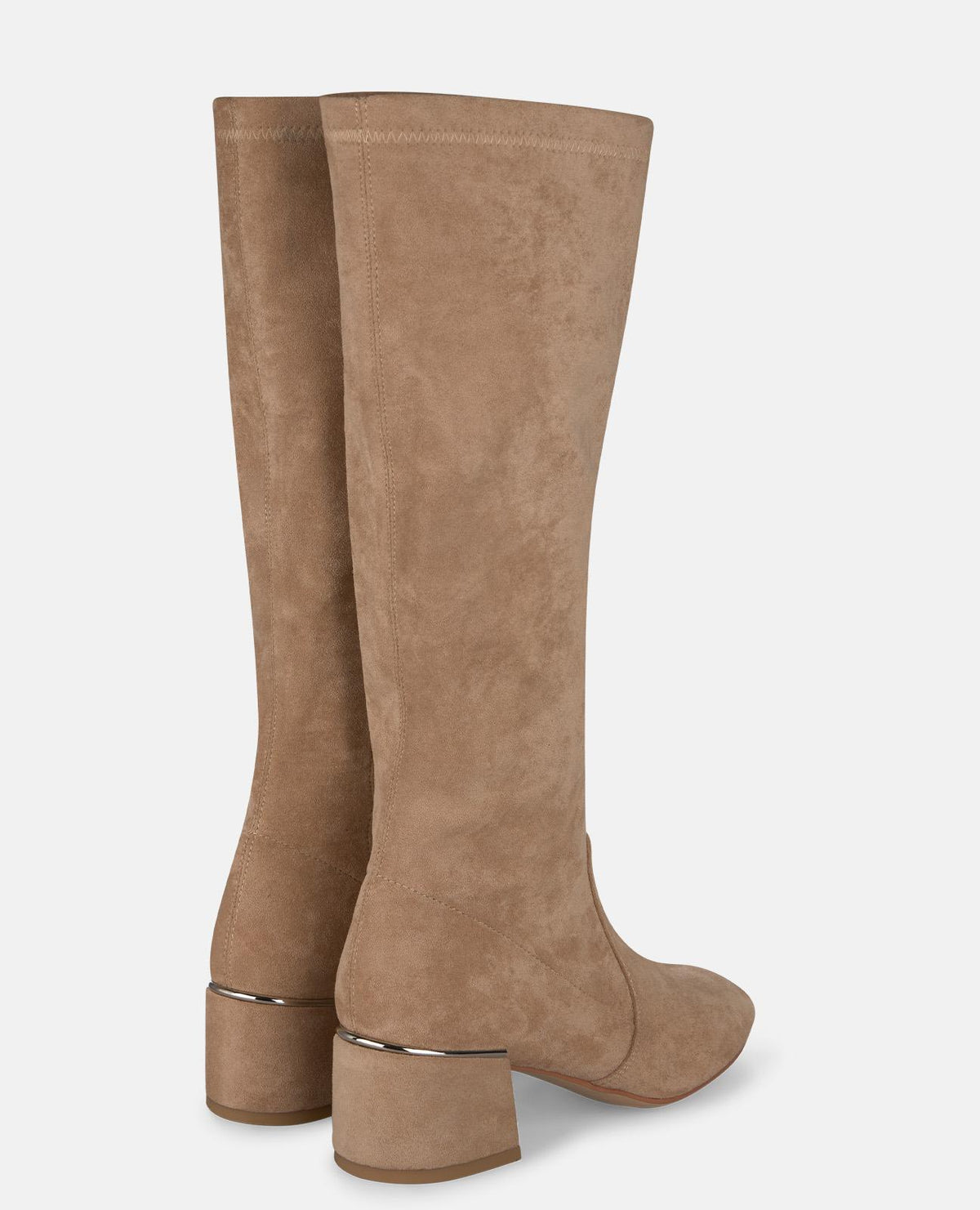 BOTA DE CANO MÉDIO JUSTA
