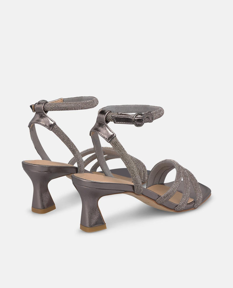 SANDALIA TACON FINO TIRAS TUBULARES