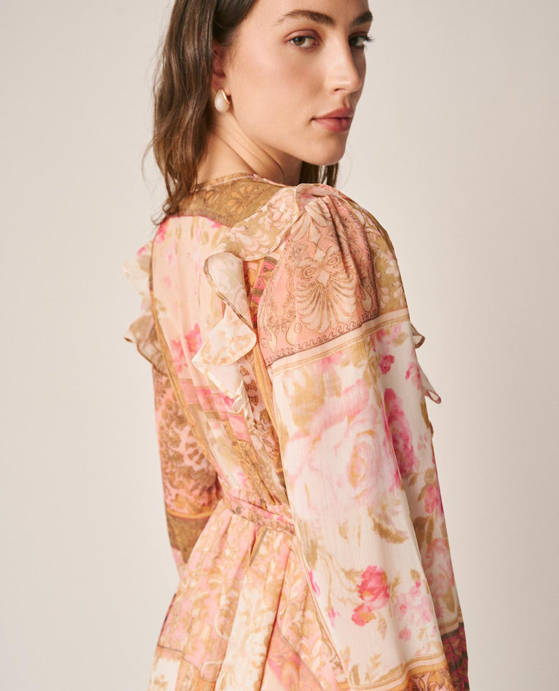 VESTIDO CORTO DETALLE VOLANTES