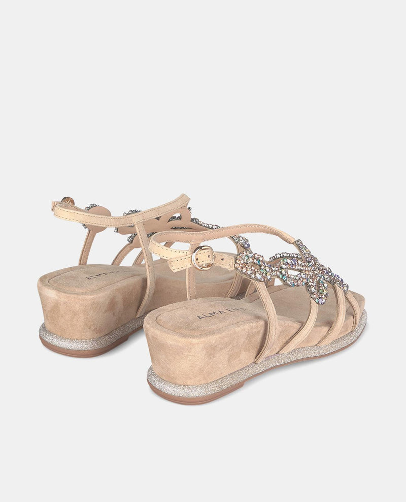 SANDALIA CUÑA TACÓN MEDIO