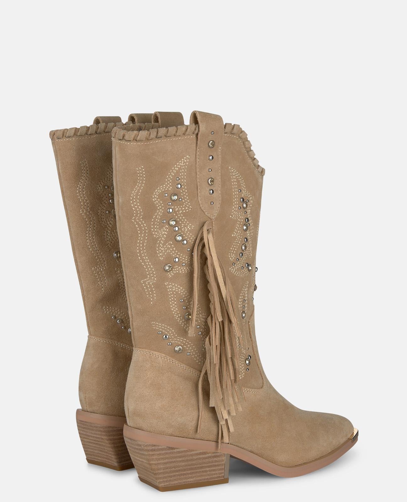 SUEDE BOOTS WITH FRINGES