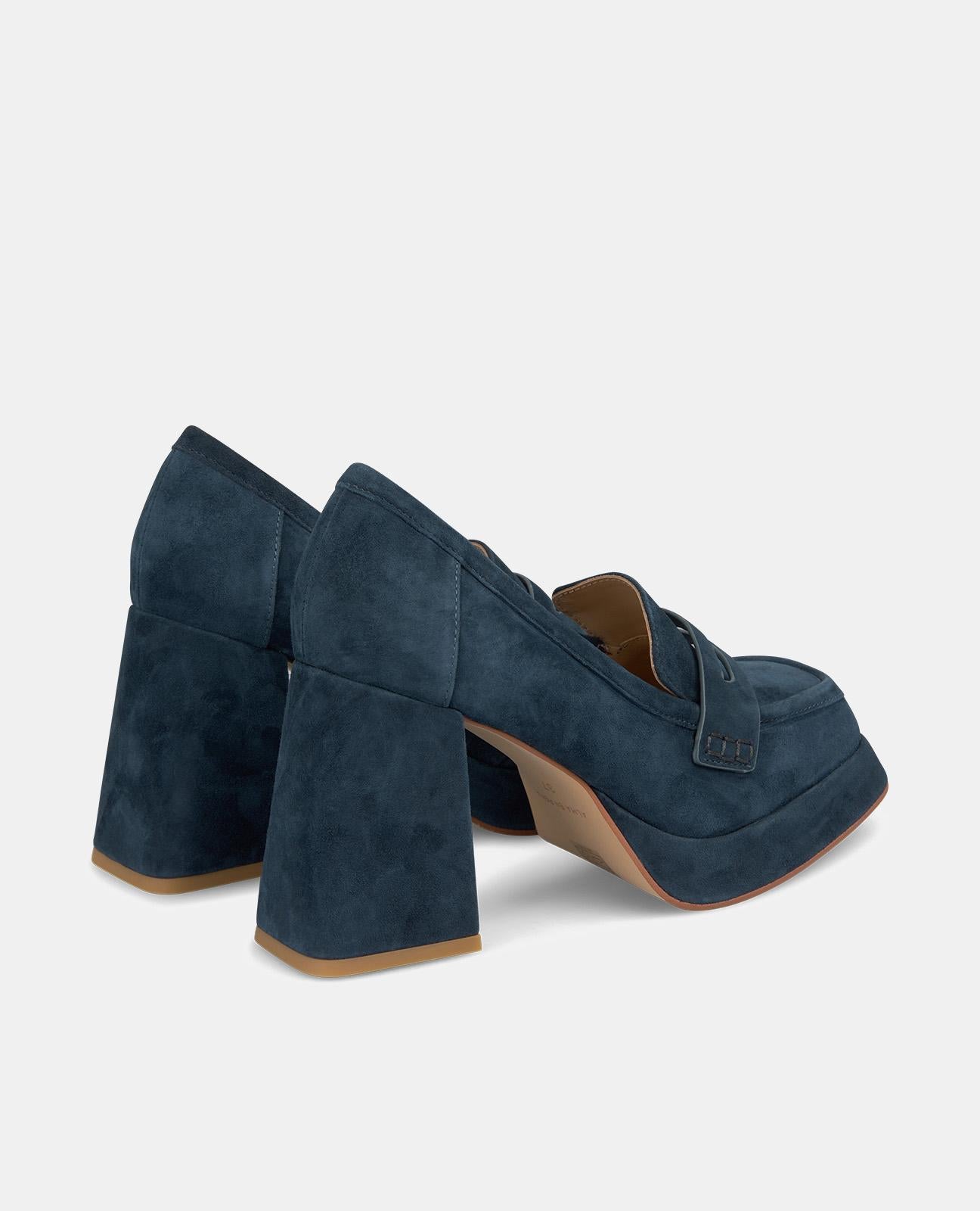 CHAUSSURE À TALON COMPENSÉ