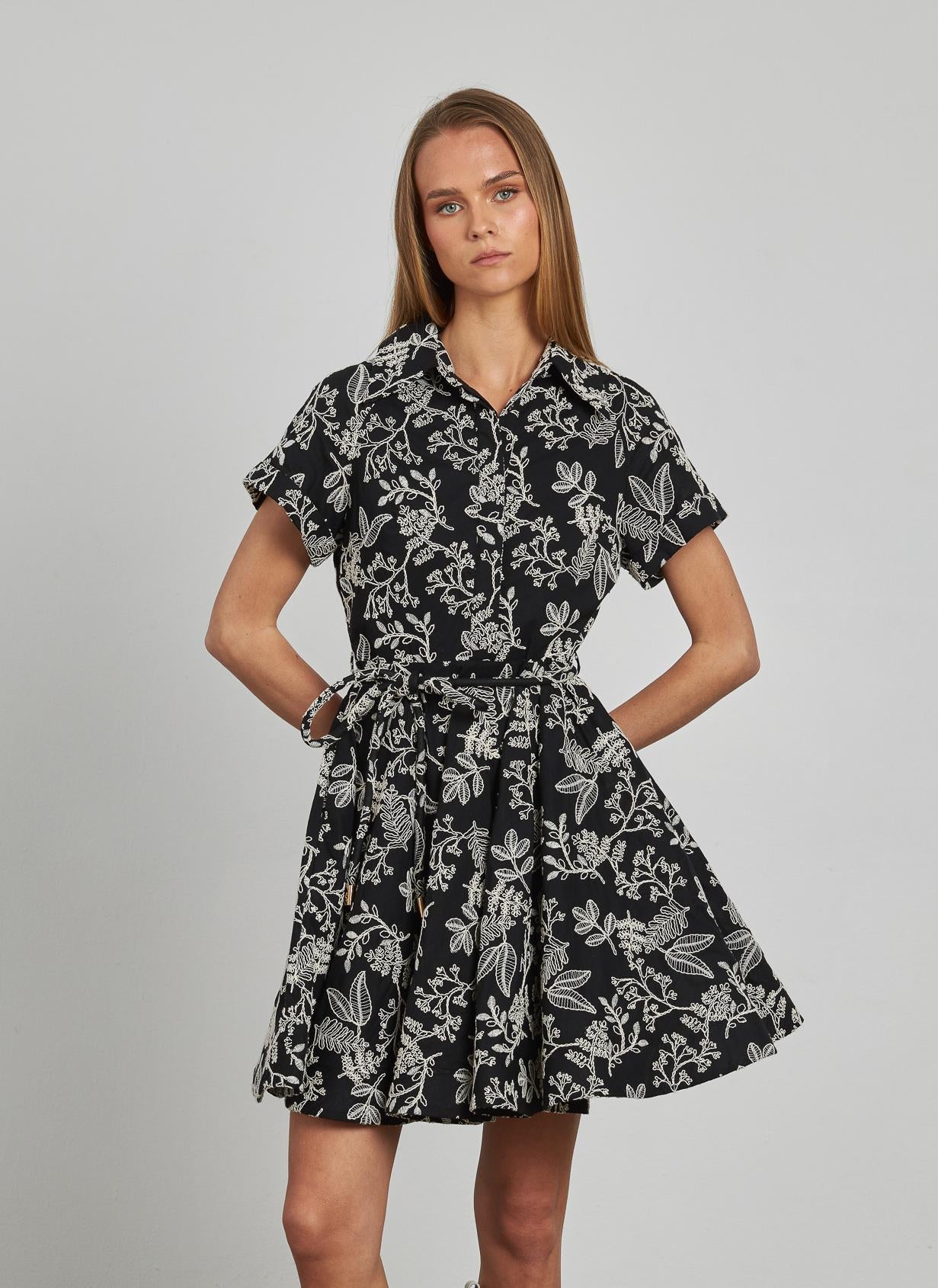 VESTIDO ESTAMPADO VOLANTES