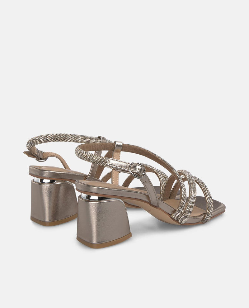 SANDALIA MEDIA TIRA PEDRERÍA