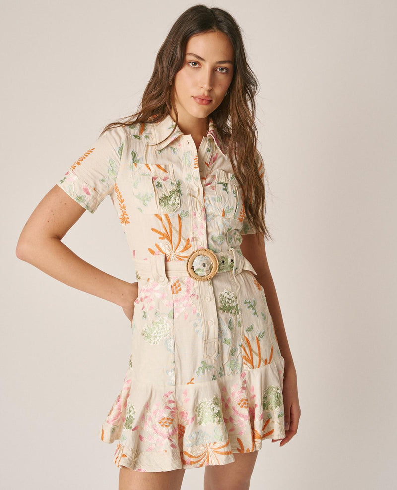 VESTIDO CORTO DETALLE BORDADO